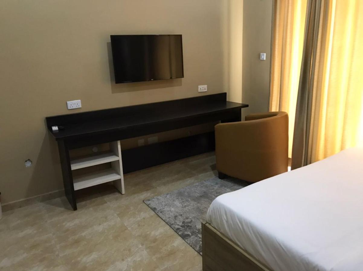 Hotel Capitol Ikeja Exterior foto