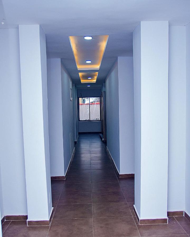 Hotel Capitol Ikeja Exterior foto