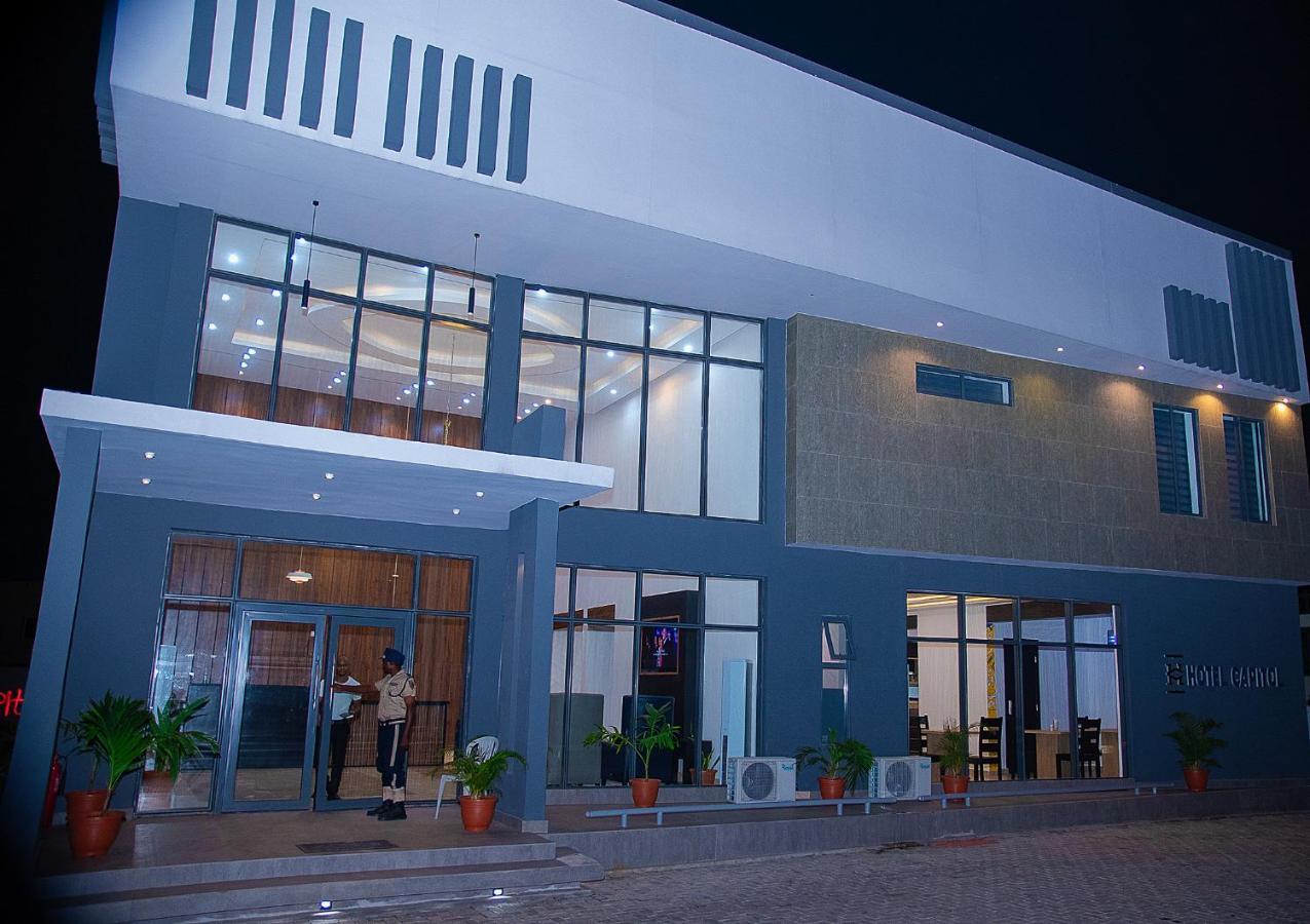 Hotel Capitol Ikeja Exterior foto