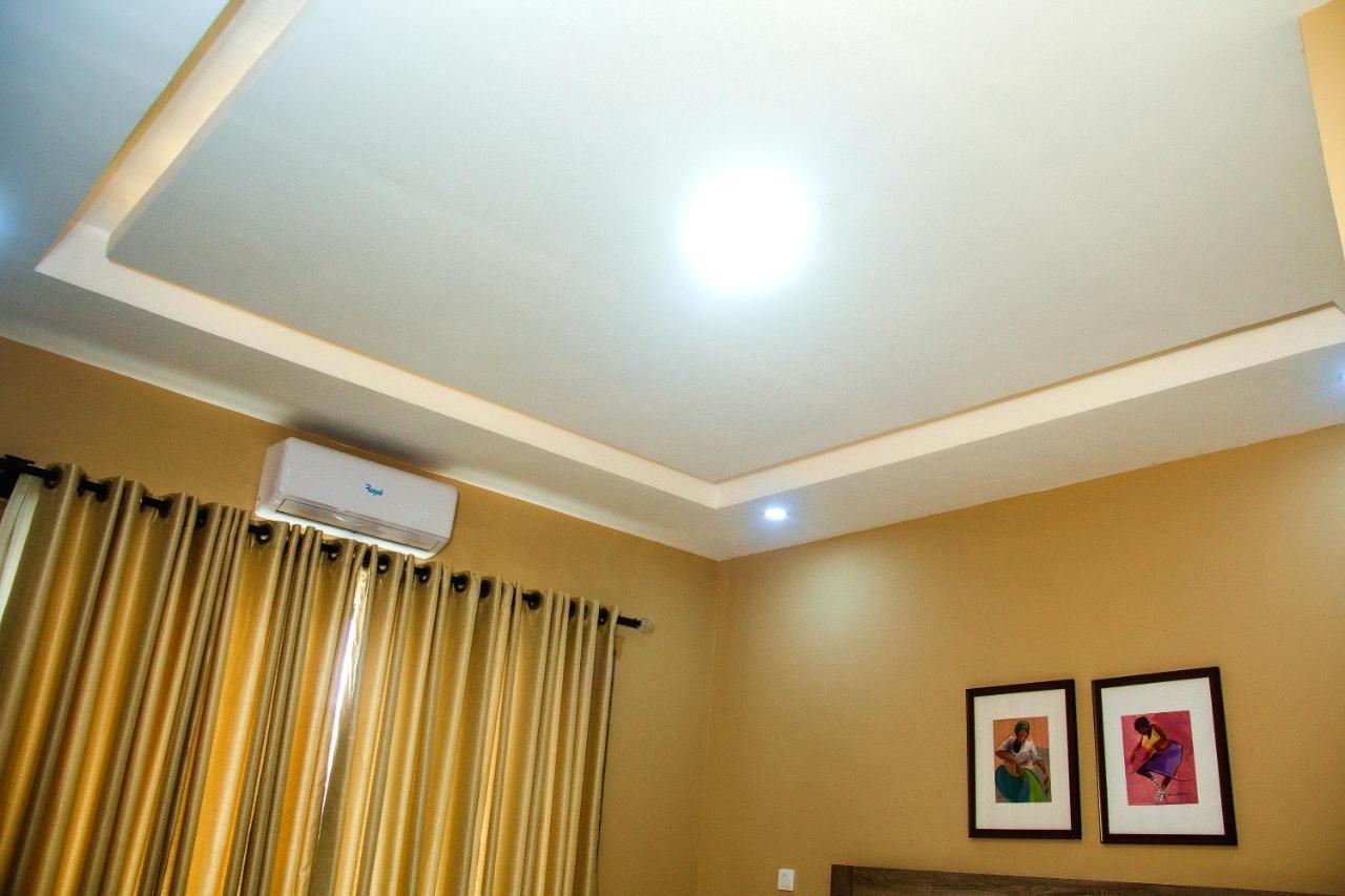 Hotel Capitol Ikeja Exterior foto